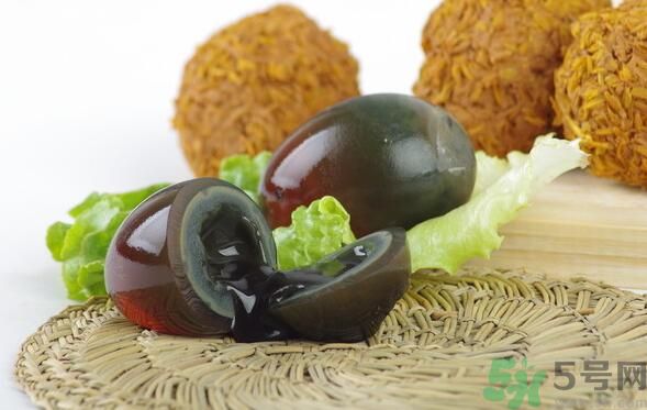 冬瓜和皮蛋一起吃能降火嗎？冬瓜能和皮蛋一起吃嗎？