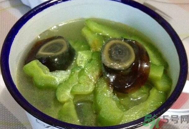 苦瓜和皮蛋一起吃能降火嗎？苦瓜能和皮蛋一起吃嗎？