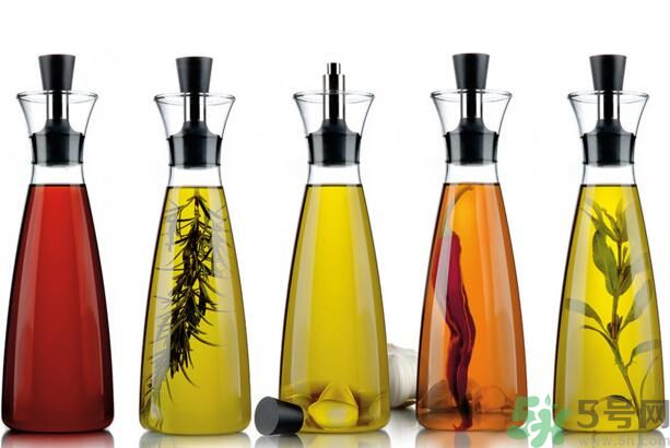 橄欖調(diào)和油比普通調(diào)和油好嗎？橄欖調(diào)和油好嗎？