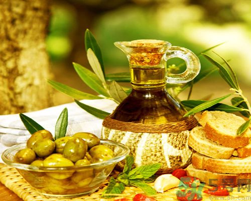 橄欖調(diào)和油比普通調(diào)和油好嗎？橄欖調(diào)和油好嗎？