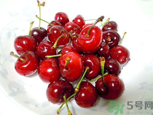 枇杷和櫻桃能一起吃嗎?枇杷和櫻桃一起吃會怎么樣 枇杷和櫻桃能一起吃嗎?枇杷和櫻桃一起吃會怎么樣