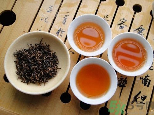 請問孕婦可以喝紅茶嗎?孕婦喝紅茶對胎兒有什么影響 請問孕婦可以喝紅茶嗎?孕婦喝紅茶對胎兒有什么影響