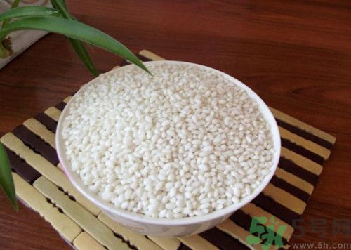 糯米和大米一起煮好嗎?糯米和大米哪個營養(yǎng)高 糯米和大米一起煮好嗎?糯米和大米哪個營養(yǎng)高