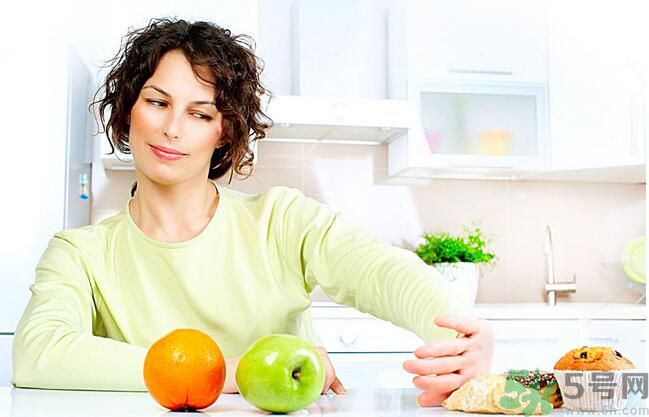 備孕期間女性能喝酒嗎？備孕的女性可以喝酒嗎？