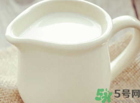 地皮菜可以和牛奶一起吃嗎?地皮菜能和牛奶同吃嗎? 地皮菜可以和牛奶一起吃嗎?地皮菜能和牛奶同吃嗎?