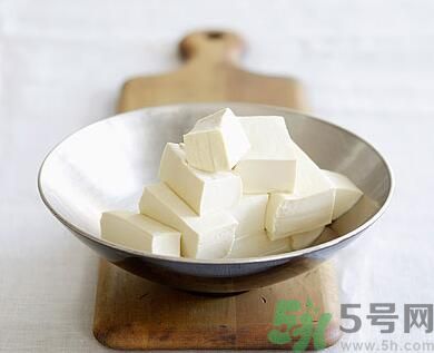 包菜可以和豆腐一起炒嗎？包菜能和豆腐一起吃嗎？