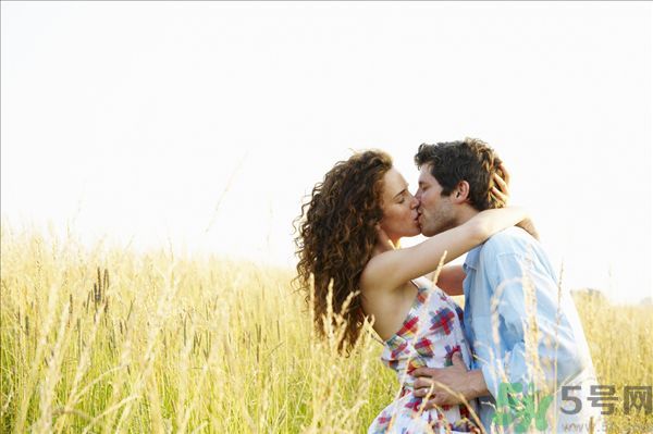 啪啪啪之后小腹痛怎么辦？啪啪啪后為什么會小腹痛？