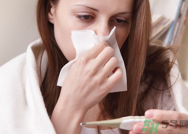 艾葉泡腳可以治感冒嗎?艾葉泡腳能治感冒嗎? 艾葉泡腳可以治感冒嗎?艾葉泡腳能治感冒嗎?