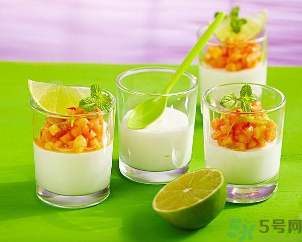 來月經(jīng)能吃木瓜嗎？來例假吃木瓜好嗎？