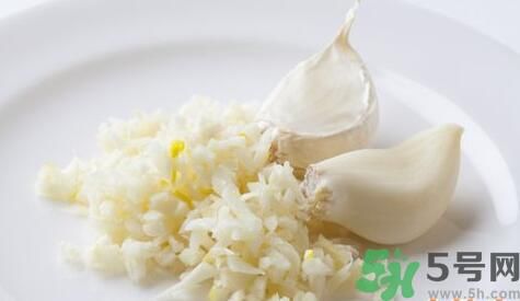 吃粽子時(shí)可以就大蒜嗎？粽子可以和大蒜一起吃嗎？