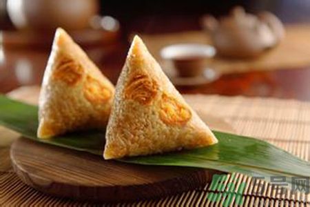 包粽子要用多少米？包粽子的米要泡多久？