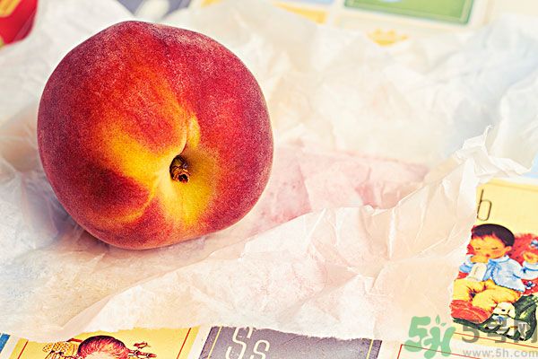 吃了李子能吃桃子嗎？桃子和李子同食好嗎？