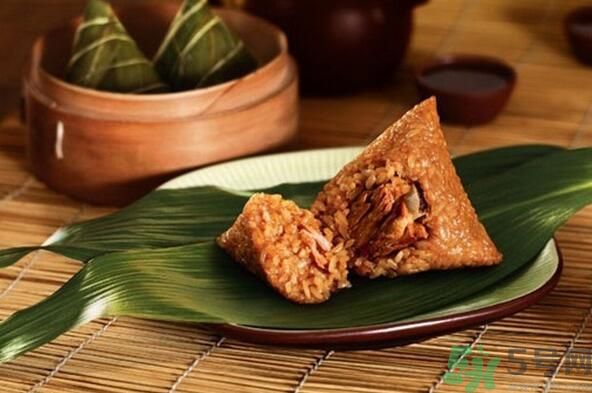 熟粽子泡在水里會(huì)壞嗎？熟粽子為什么要泡在水里？