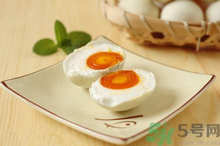 咸鴨蛋孕婦可以吃嗎?孕婦吃咸鴨蛋好嗎 咸鴨蛋孕婦可以吃嗎?孕婦吃咸鴨蛋好嗎