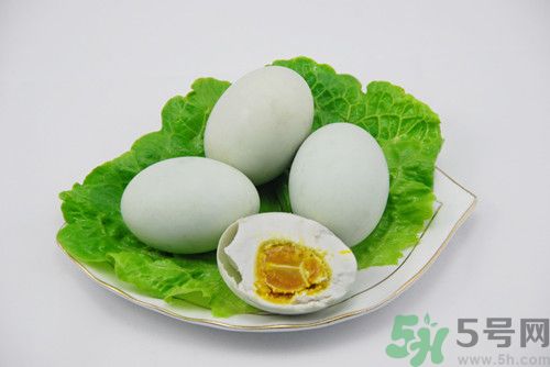 吃咸鴨蛋好嗎?吃咸鴨蛋的好處與壞處 吃咸鴨蛋好嗎?吃咸鴨蛋的好處與壞處