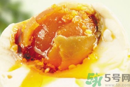 咸鴨蛋不能和什么一起吃?咸鴨蛋和什么相克 咸鴨蛋不能和什么一起吃?咸鴨蛋和什么相克