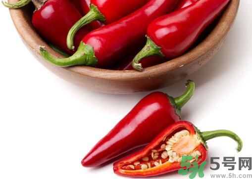 南瓜可以和辣椒一起吃嗎？南瓜辣椒一起吃好嗎？