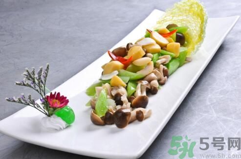 萵筍可以和香菇一起炒嗎？萵筍和香菇一起吃好嗎？