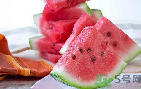 山竹可以和西瓜一起吃嗎?山竹能和西瓜同吃嗎? 山竹可以和西瓜一起吃嗎?山竹能和西瓜同吃嗎?