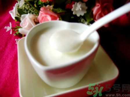 吃龍蝦可以喝酸奶嗎?龍蝦能和酸奶一起吃嗎? 吃龍蝦可以喝酸奶嗎?龍蝦能和酸奶一起吃嗎?