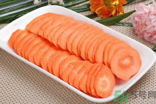 胡蘿卜是涼性嗎？胡蘿卜是涼性還是熱性