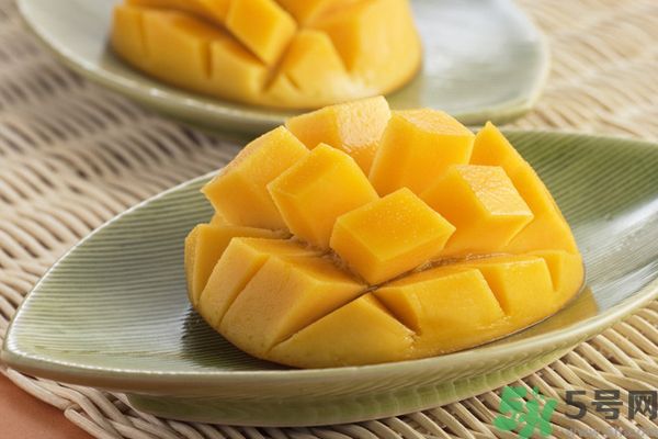 龍蝦可以和芒果一起吃嗎?龍蝦能和芒果同吃嗎? 龍蝦可以和芒果一起吃嗎?龍蝦能和芒果同吃嗎?