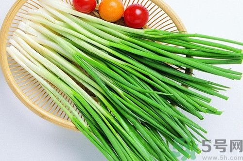 南瓜和蔥一起吃嗎?南瓜和蔥一起吃會怎么樣 南瓜和蔥一起吃嗎?南瓜和蔥一起吃會怎么樣