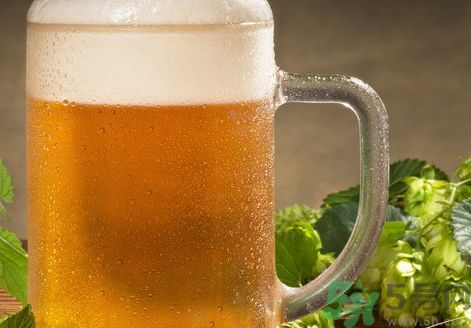 吃龍蝦可以喝啤酒嗎?龍蝦能和啤酒一起吃嗎? 吃龍蝦可以喝啤酒嗎?龍蝦能和啤酒一起吃嗎?