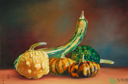 南瓜里面長霉了能吃嗎？長霉的南瓜可以吃嗎？