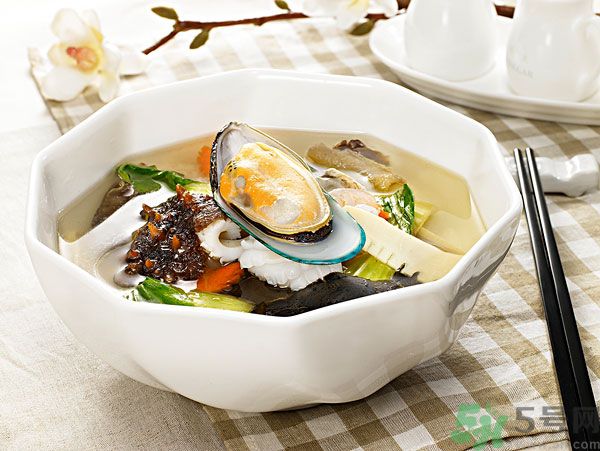 中學(xué)生能吃海參嗎？中學(xué)生吃海參好不好？