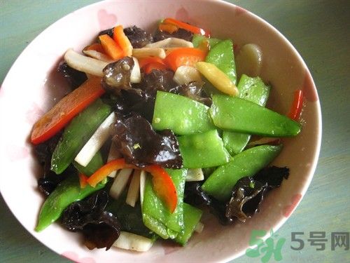 扁豆可以和木耳一起吃嗎?扁豆能和木耳同吃嗎? 扁豆可以和木耳一起吃嗎?扁豆能和木耳同吃嗎?