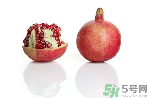 石榴要怎么吃?吃石榴的技巧 石榴要怎么吃?吃石榴的技巧