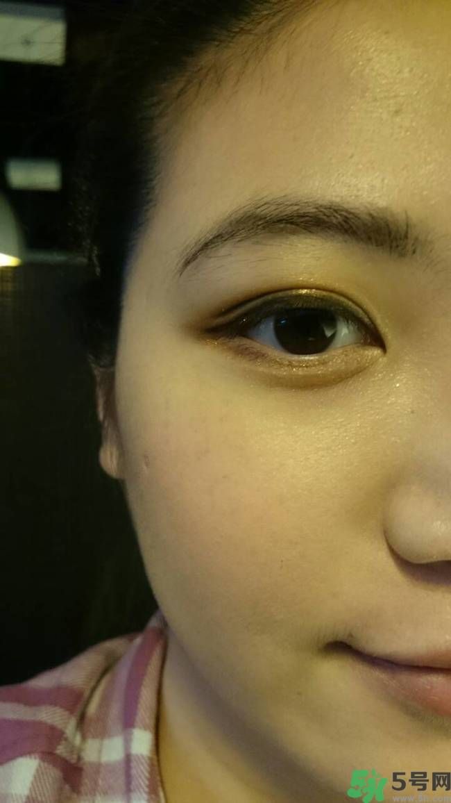 凱朵kate覺醒鉆光閃耀杏仁三色眼影色號試色對比圖 凱朵kate覺醒鉆光閃耀杏仁三色眼影色號試色對比圖