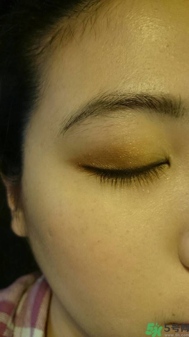 凱朵kate覺醒鉆光閃耀杏仁三色眼影色號試色對比圖 凱朵kate覺醒鉆光閃耀杏仁三色眼影色號試色對比圖