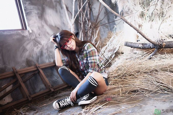 初中女生月經(jīng)不規(guī)律怎么回事？初中生月經(jīng)不準(zhǔn)怎么辦？