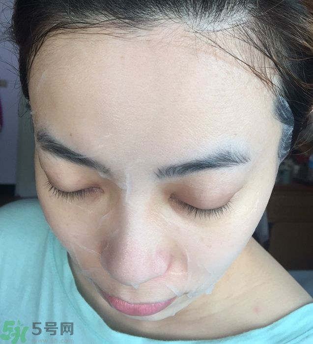 寵愛之名寵愛女孩礦物云絲面膜真假鑒別圖 寵愛之名寵愛女孩礦物云絲面膜真假鑒別圖