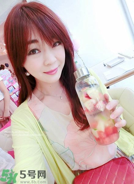 寵愛(ài)之名寵愛(ài)女孩面膜怎么樣？寵愛(ài)女孩礦物云絲面膜好用嗎？