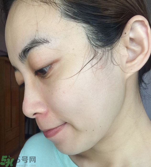 寵愛之名寵愛女孩礦物云絲面膜真假鑒別圖 寵愛之名寵愛女孩礦物云絲面膜真假鑒別圖