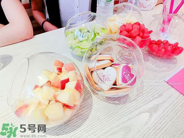 寵愛(ài)之名寵愛(ài)女孩面膜怎么樣？寵愛(ài)女孩礦物云絲面膜好用嗎？