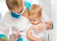 寶寶流鼻涕可以打預(yù)防針嗎?寶寶流鼻涕打了預(yù)防針怎么辦 寶寶流鼻涕可以打預(yù)防針嗎?寶寶流鼻涕打了預(yù)防針怎么辦