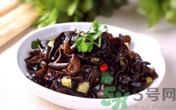 木耳發(fā)霉了還能吃嗎?木耳發(fā)霉了怎么處理 木耳發(fā)霉了還能吃嗎?木耳發(fā)霉了怎么處理