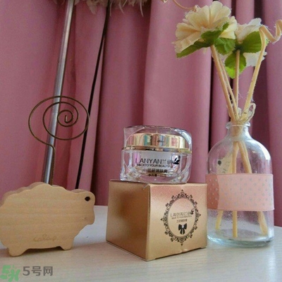 蘭研嫩膚膏使用方法 蘭研嫩膚膏怎么用 蘭研嫩膚膏使用方法 蘭研嫩膚膏怎么用