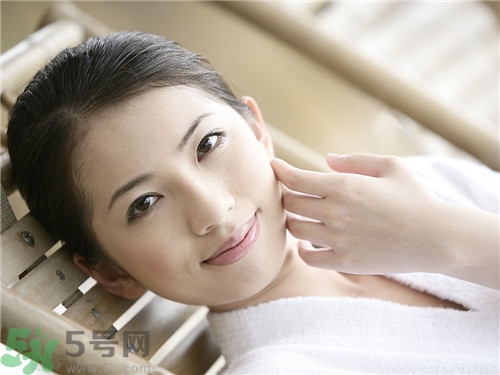 維生素e面膜自制方法?維生素e面膜的功效 維生素e面膜自制方法?維生素e面膜的功效