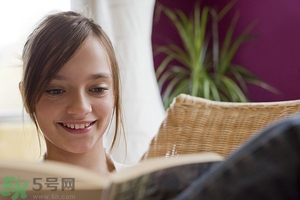 13歲女生胸部發(fā)育了正常嗎？13歲女生胸部發(fā)育要注意什么？