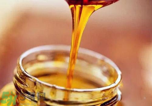 蜂蜜放久了可以吃嗎？蜂蜜放久了吃了會(huì)怎樣？