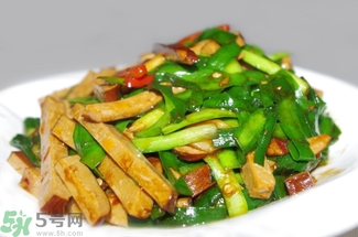 吃韭菜會(huì)口臭嗎?吃韭菜口臭怎么辦 吃韭菜會(huì)口臭嗎?吃韭菜口臭怎么辦