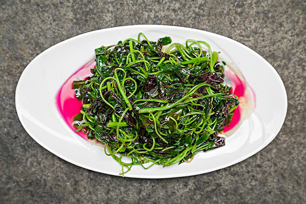 莧菜吃多了有什么壞處？莧菜吃多了大便紅色好嗎？