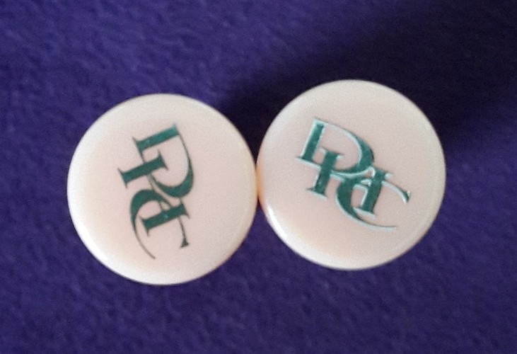 dhc潤唇膏真假怎么辨別?dhc潤唇膏真假辨別圖 dhc潤唇膏真假怎么辨別?dhc潤唇膏真假辨別圖