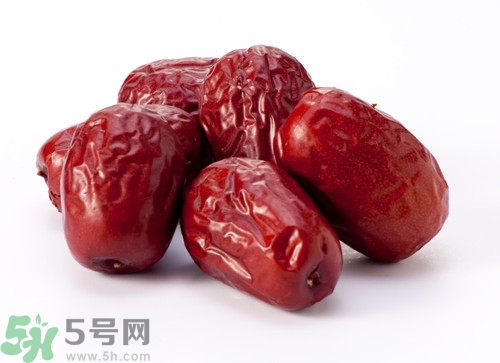 吃紅棗補(bǔ)血嗎?紅棗補(bǔ)血怎么吃 吃紅棗補(bǔ)血嗎?紅棗補(bǔ)血怎么吃