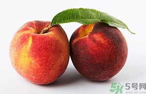 催熟的桃子怎么分辨？催熟的桃子是什么樣的